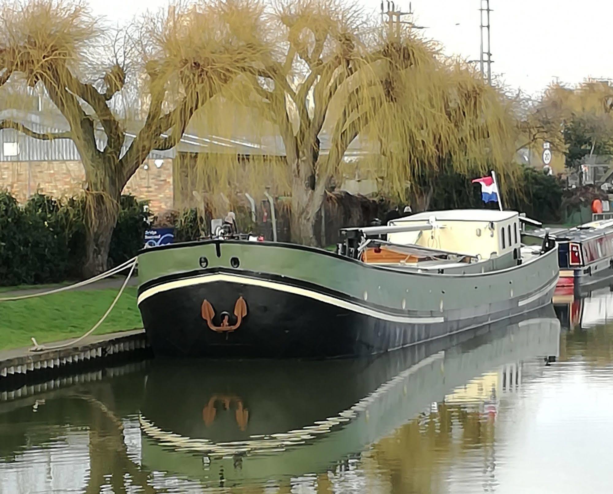 Hotel Barge Waternimf 엘리 외부 사진