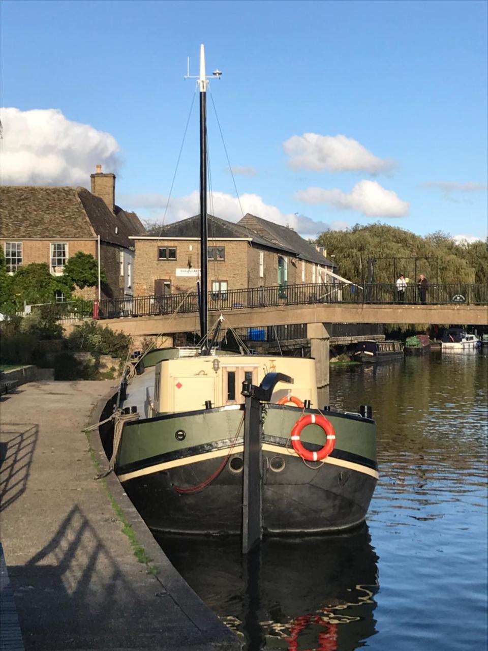 Hotel Barge Waternimf 엘리 외부 사진